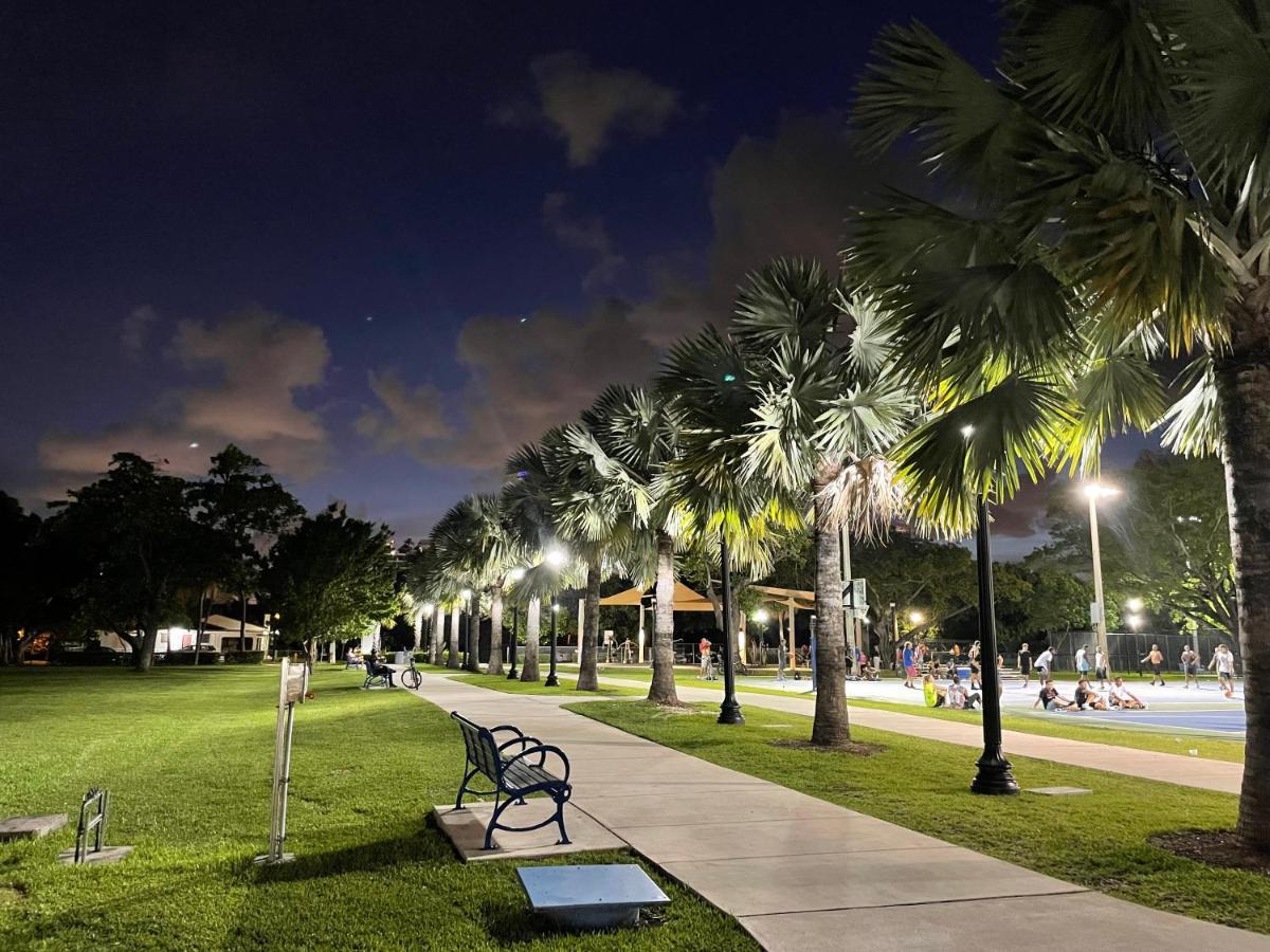 Ontour Rentals Miami Miami Beach Exterior photo